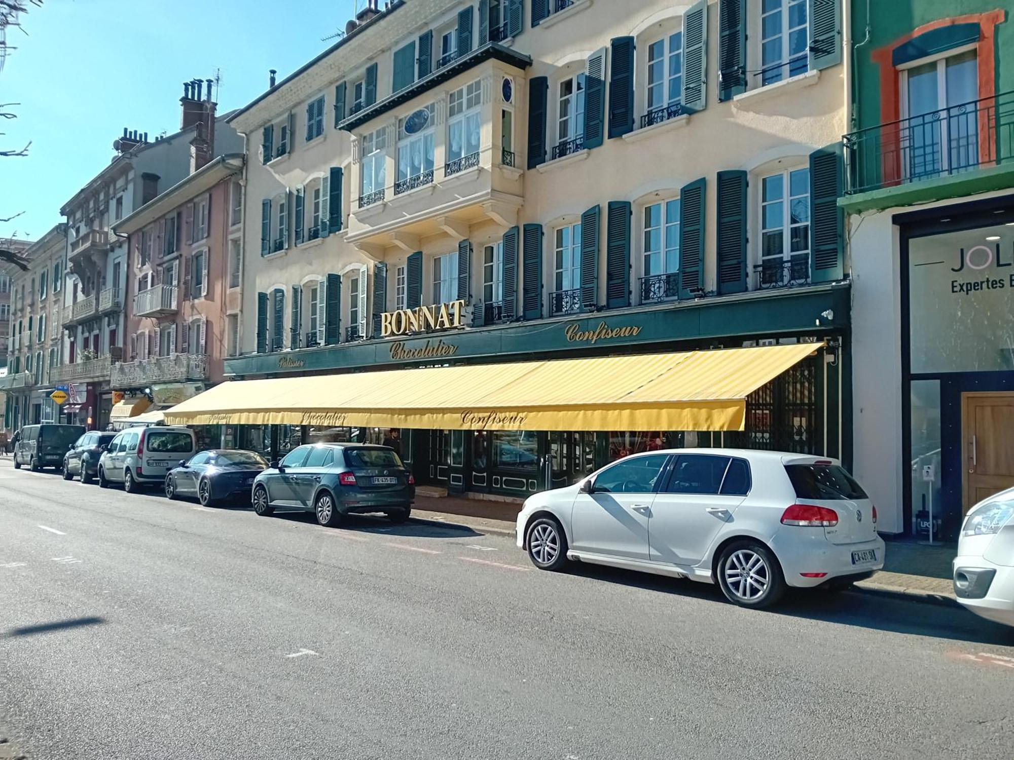 Appart Chartreux Baignoire Massante ,A 3 Minutes Du Centre En Bus! 2 Etoiles Atout France Voiron Exterior photo
